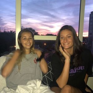 Meet your Posher, Stephanie